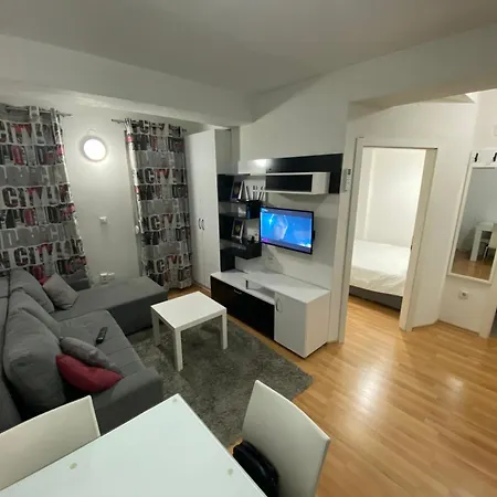 Deluxe Apartamento *